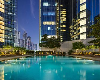 Anantara Downtown Dubai Hotel - דובאי - בריכה