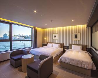 Brown Dot Hotel Ulsan Jangsaengpo - Ulsan - Ložnice