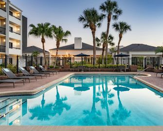 Courtyard by Marriott Tampa Westshore/Airport - Tampa - Bể bơi