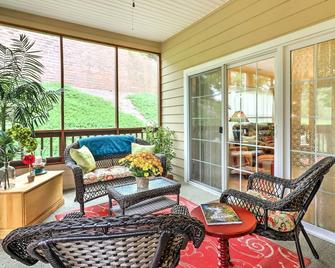 Condo on Kingwood Golf Course about 3 Mi to Main St! - Clayton - Huiskamer