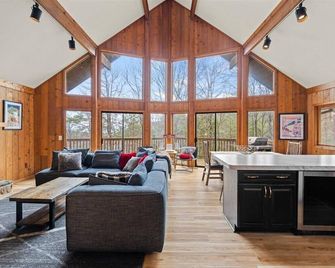 Ski Season at Massanutten's Snowbird Chalet - McGaheysville - Salon