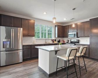 3br King Bed Balcony North Raleigh - Raleigh - Cocina