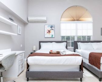 Sawgrass Estates Luxury Mansion 7 Bed | Basketball Court | Movie Theater | Game Room | Pool - Plantation - Bedroom