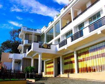 Queens Beach Hotel - Tangalla - Edificio