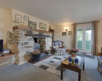 The Annexe, Higher Lydgate Farmhouse - Yelverton - Living room