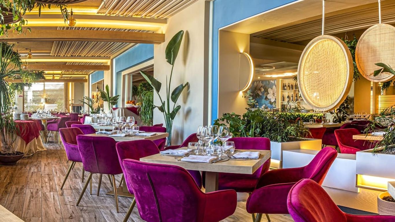 سنتيدو ميكيليتسيا تروبيا ريزورت