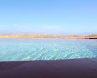 Revolution stone Cliff Eco Resort - Marrakech - Uima-allas