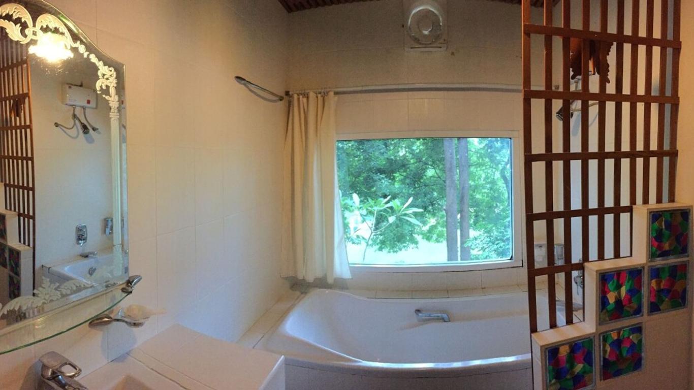 Saiyok River House