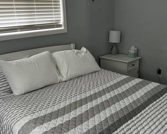 Cozy Cabin at Villager Resort on Lake Cumberland KY - Somerset - Slaapkamer