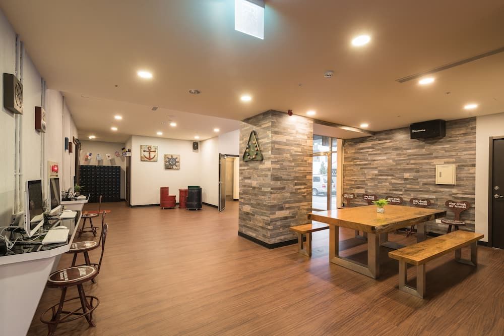 Skyone Hotel - Kaohsiung City