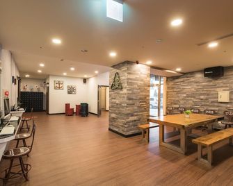 Skyone Hotel - Kaohsiung