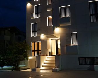 Arbnor Boutique Hotel - Τίρανα - Κτίριο