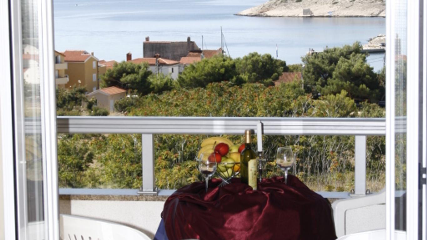 Hotel Zlatni Lav