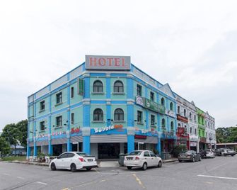 Hotel Suria Malaqa - Malacca - Building
