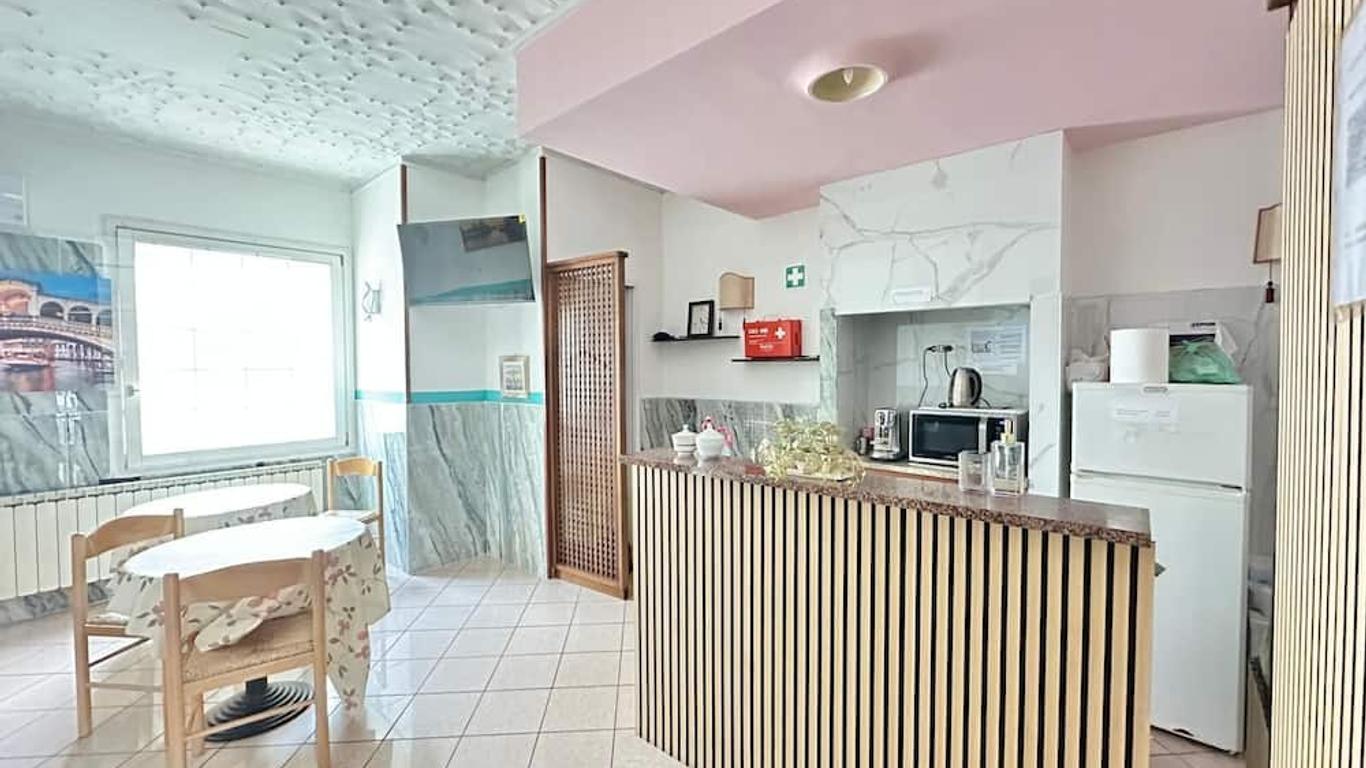 Hotel Tito