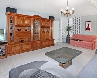 Ferienwohnung Groß Nemerow - Gross Nemerow - Living room