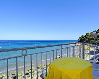 Hotel Bristol - Laigueglia - Balcón