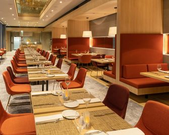 Hilton Garden Inn Wiener Neustadt - Вінер-Нойштадт - Ресторан