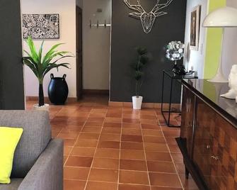 Beautiful house in Bordeaux stone - Burdeos - Lobby