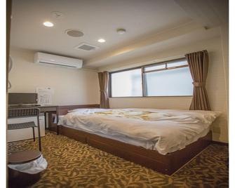 Doushin Business Inn - Kobe - Bedroom