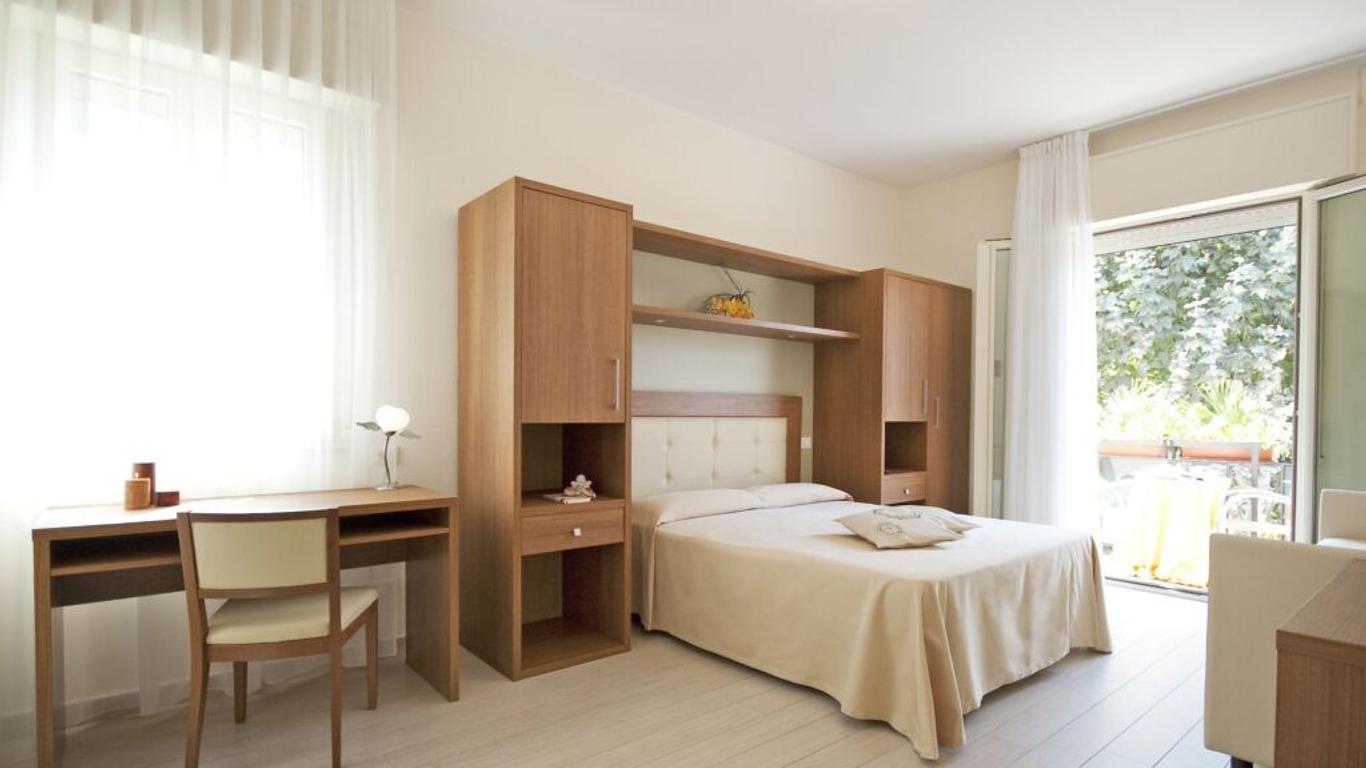 أوتيل أوريا