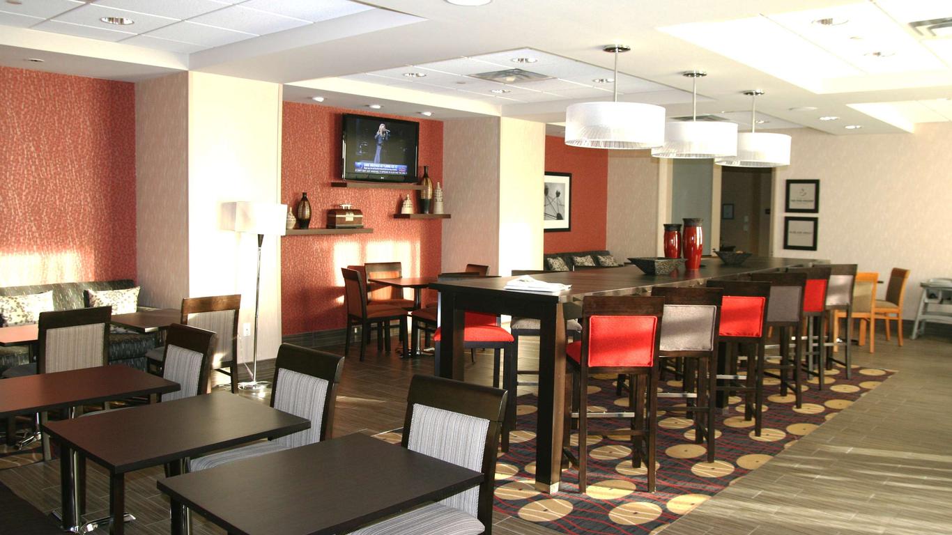 Hampton Inn by Hilton Fort Saskatchewan