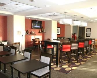 Hampton Inn by Hilton Fort Saskatchewan - Fort Saskatchewan - Ресторан