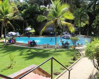 Eco Hotel El Reposo - Melgar - Piscina