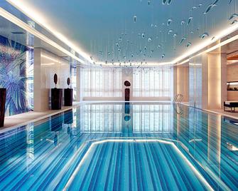 上海浦西萬怡酒店 - 上海 - 游泳池