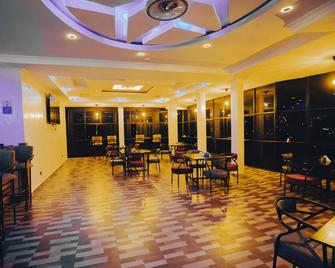 La Classe Hotel - Kamembe - Restaurant