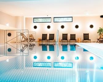 هينري كانتري هاوس كيتسبوهيل - كيتزبوهيل - حوض السباحة