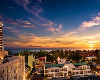 City Beach Resort - Hua Hin