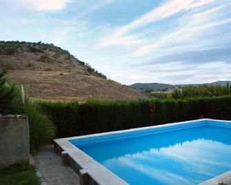 Self catering Cortijo La Gineta for 4 people - Alcalá la Real - Pool
