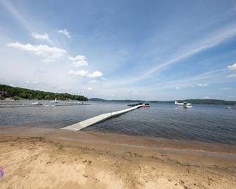 Le Petit Manoir - Rubis - Lac-Simon (Outaouais) - Beach
