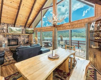 Spectacular Lakefront With Hot Tub And Dock At A Spectacular Price! - Big Bear Lake - Dining room