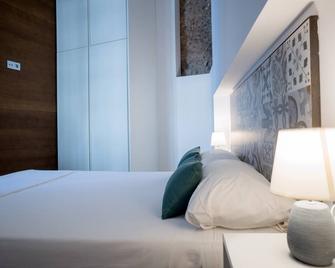 Casa Palacio La Casa Blanca Suites - Seville - Bedroom