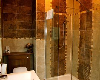Broadway Country House - Carmarthen - Bathroom