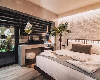 Project 3 Urban Chic Hotel - Athens - Bedroom