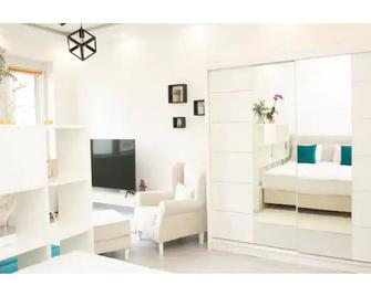 Cute and Sunny Studio - Central Location - Sarajevo - Soverom