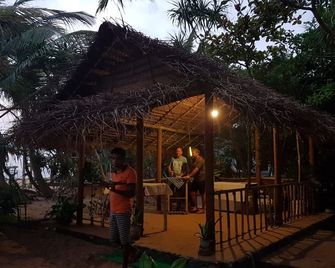 Tamaro Beach Resort - Hikkaduwa