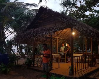 Tamaro Beach Resort - Hikkaduwa
