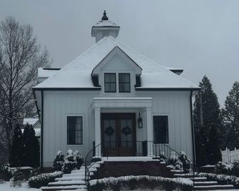 The Carriage House of Corinth is a remodeled home with loads of charm - Corinth - Edificio