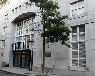 Constitution Inn - Boston - Building