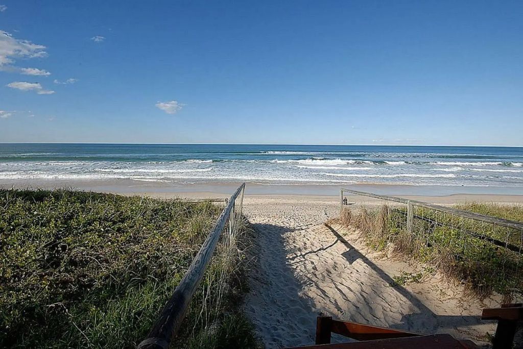 Horizons Motel - Mermaid Beach - Strand