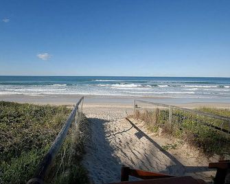 Horizons Motel - Mermaid Beach - Strand