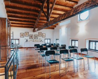Ville d'Arfanta - Tovena - Meeting room