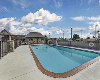 Best Western Plus Weatherford - Weatherford - Pool
