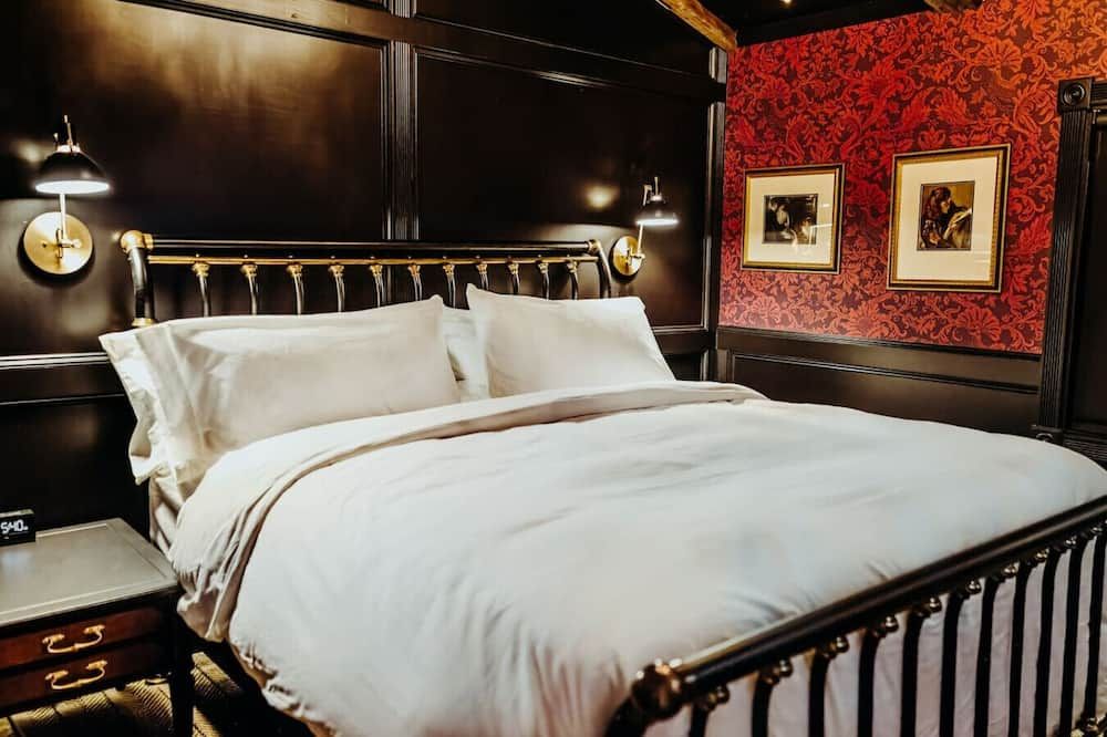 The Adeline King Suite - Bootleggers Lodge on Lake Nokomis - Tomahawk