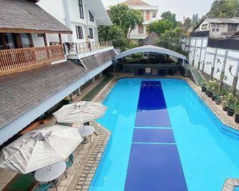 Shakti Villa Dago - Bandung - Pool