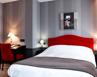 Alexandra - Lyon - Bedroom